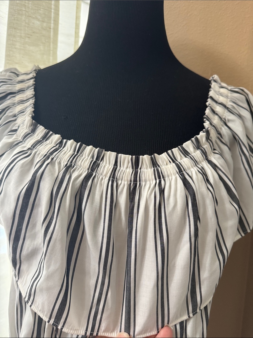 Express White and Black Striped Off-Shoulder Maxi Dress size L - Picture 5 of 5